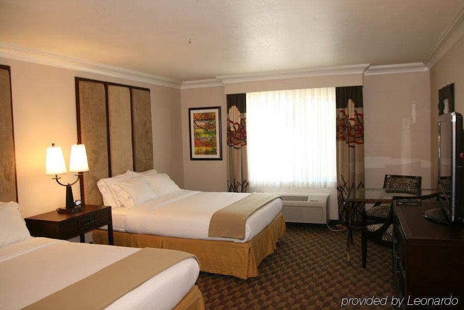 Holiday Inn Express Hotel & Suites Arcata/Eureka-Airport Area, An Ihg Hotel McKinleyville Chambre photo